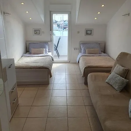 Apartament Marija *