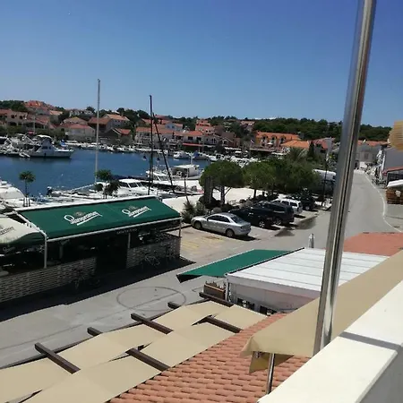 Apartament Marija *