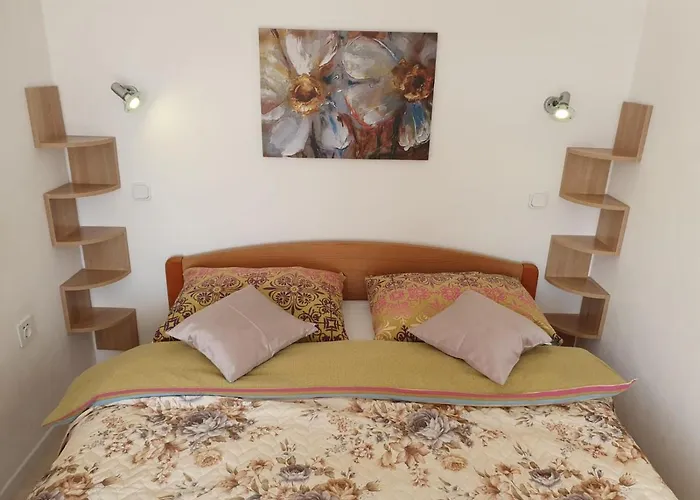 Marija Apartman Jezera